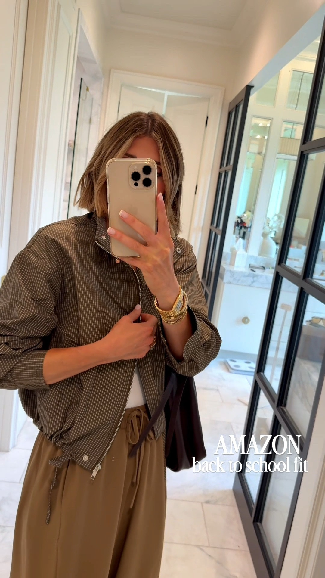Such a fun back to school look for the moms. Chic and comfy for drop off!

#LTKfall #LTKstyletip