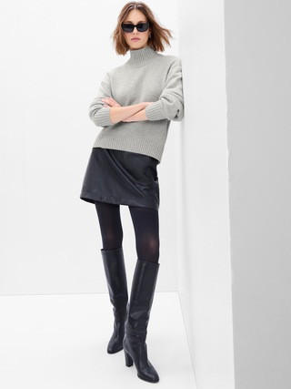 CashSoft Mockneck Puff Cuff Sweater | Gap (CA)