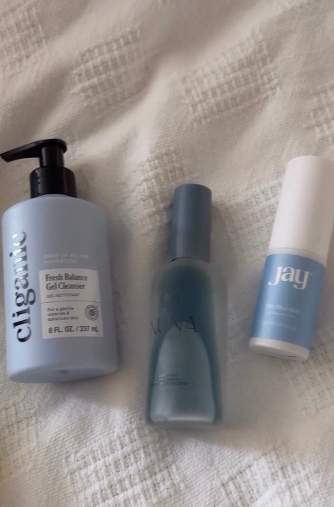 Sisters been stuck in the hospital 🥺 but did send with my mom some MVPs from my stash to feel better. 

we know I hand loved the @jaybeauty dry shampoo for long long time, best non aerosol option that doesn’t make my hair have a weird texture. Recently found the @cliganic facial cleaner, it’s AMAZING. It’s $13 for a giant bottle, I love love love their jojoba oil which I use to oil my hair often and got some more of their products and been a big fan :) the @nuna_usa face mist is def also such a good find! It feels sooooo good! I love it for after being in the sun or after an airplane