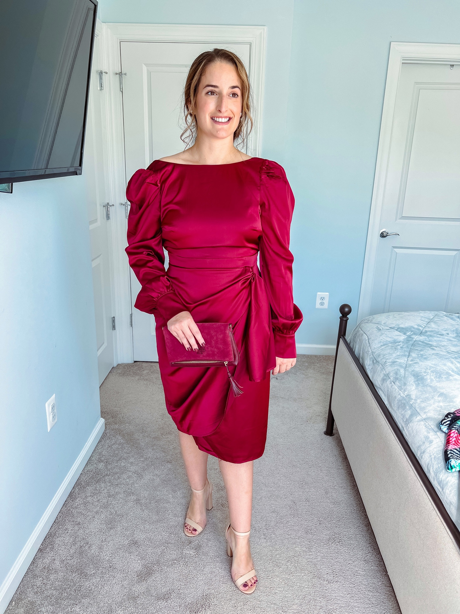 Another great wedding guest dress or holiday dress option! I LOVE the open back! 

#LTKSeasonal #LTKHoliday #LTKwedding