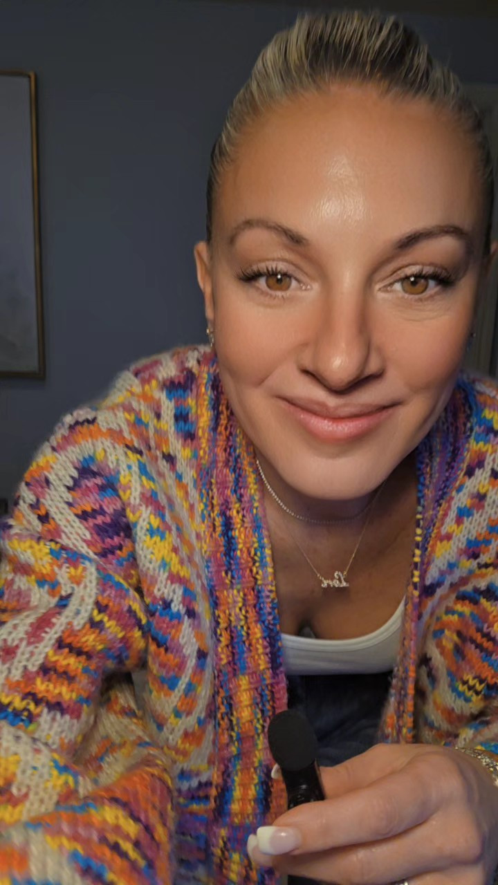 FARM RIO OBSESSED #farmriolovers#farmrio@farmrioThis cardigan runs bigDefinitely size down.

#LTKootd #LTKPetite #LTKgrwm