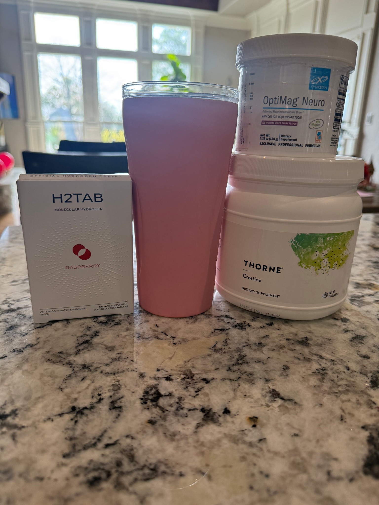 Daily non-negotiables. Hydration, strength, and a clear mind. 💧✨
Hydrogen water, creatine, magnesium… and yes, in my Vinglacé—because I choose glass but still want it ice cold.

#LTKfitnessgoals #LTKdayinmylife #LTKmorningroutine