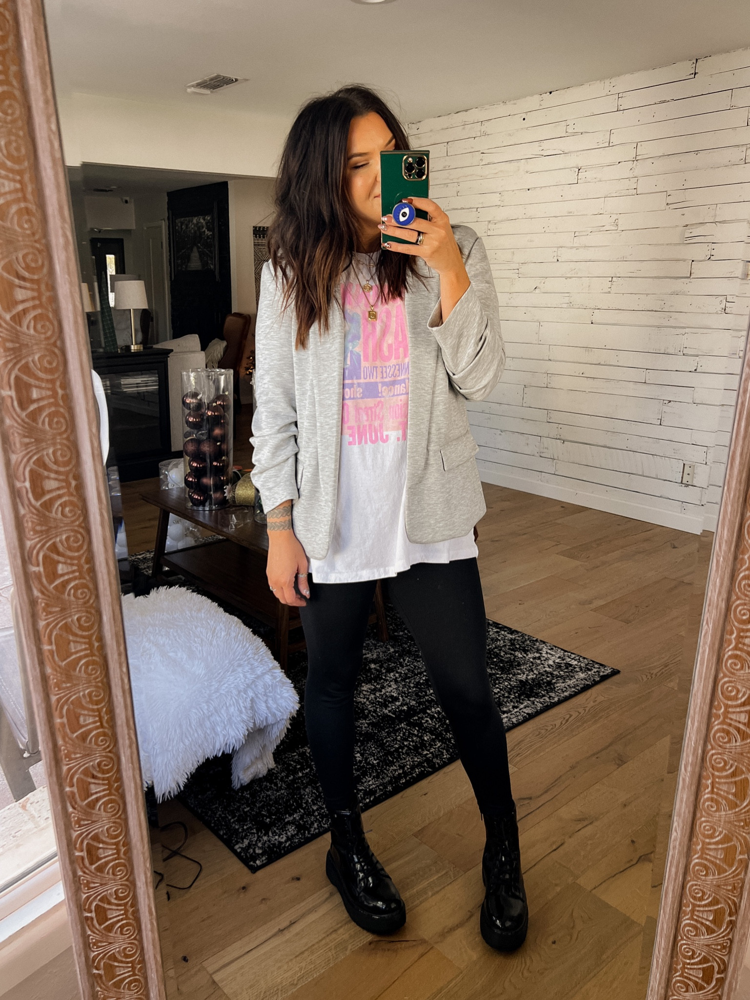 Casual Blazer Look
Blazer: Large…sizing up for a more casual fit 
Tee: XL
Leggings: Large
Boots: TTS