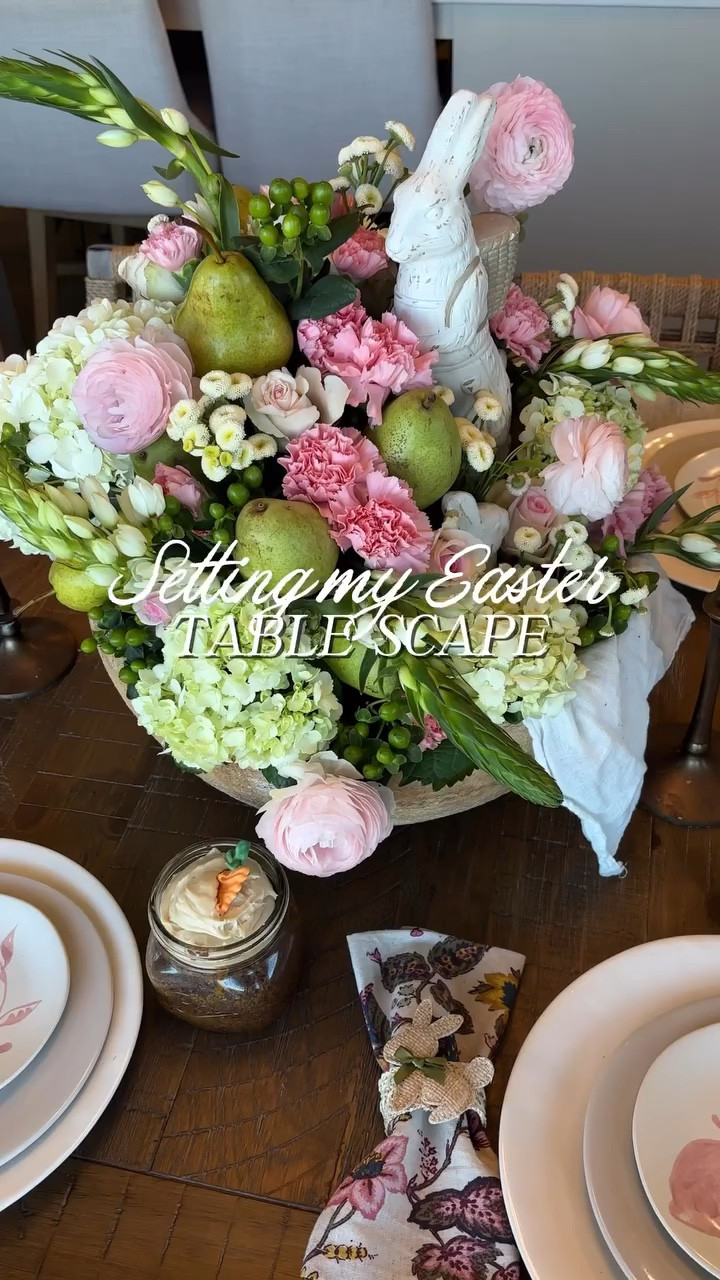 For the hostesses who live for the ✨ main event ✨
Bridgerton inspired, pastel-forward, and filled with thoughtful little details! 🐰🌸 What are your favorite spring florals?