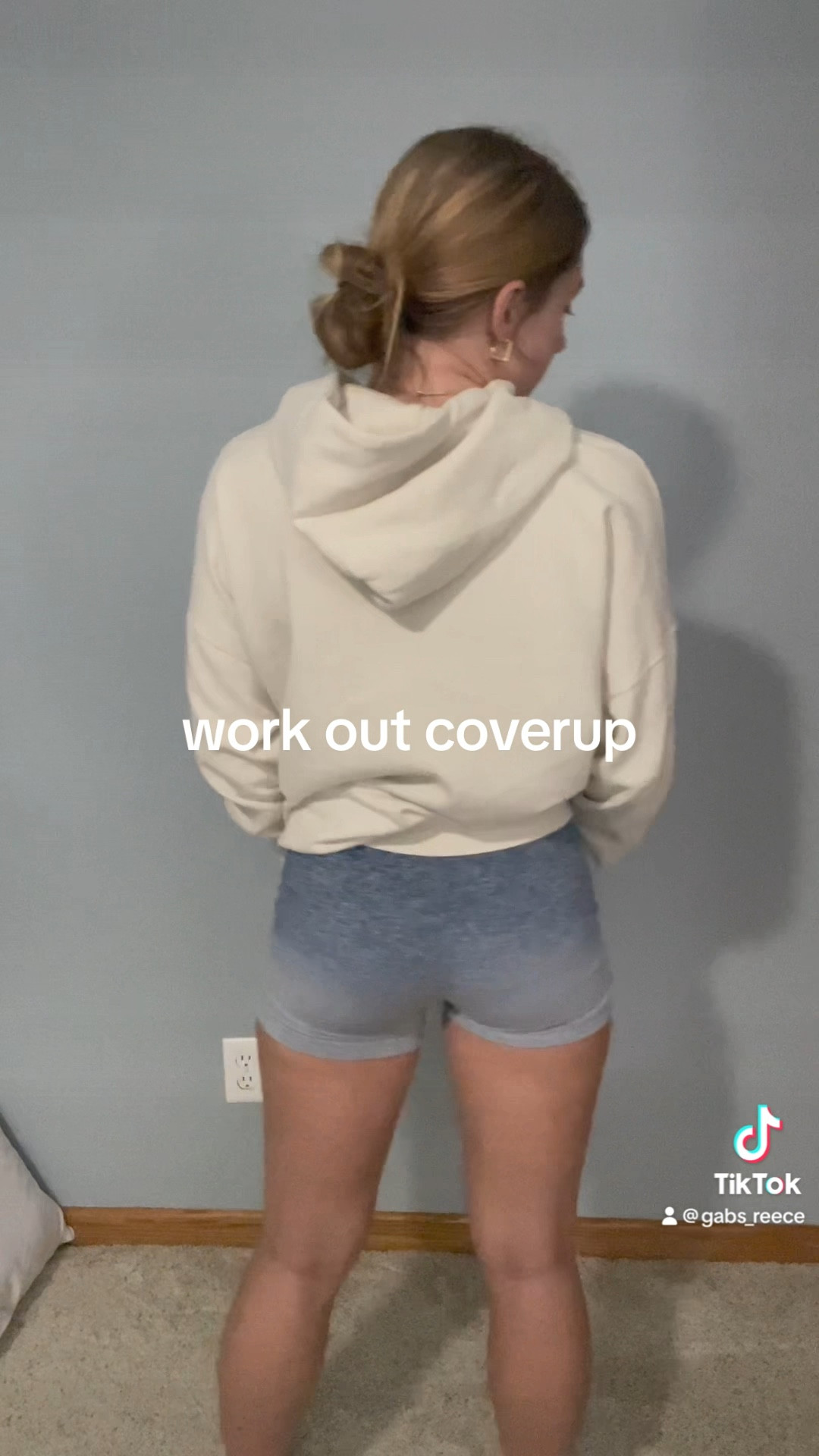 Oversized hoodie, workout cover, lazy day outfit, styling tips, comfy outfit

#LTKVideo #LTKstyletip #LTKfindsunder50