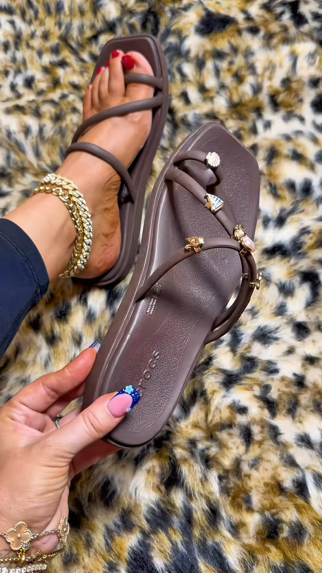 The coffee Miami toe loop sandals go so fast! #crocs #crocssandals #crocsmiami #crocsmiamitoloopsandal #crocssuperbrandday #ad  @Crocs  

 #LTKootd #LTKSwim #LTKTravel