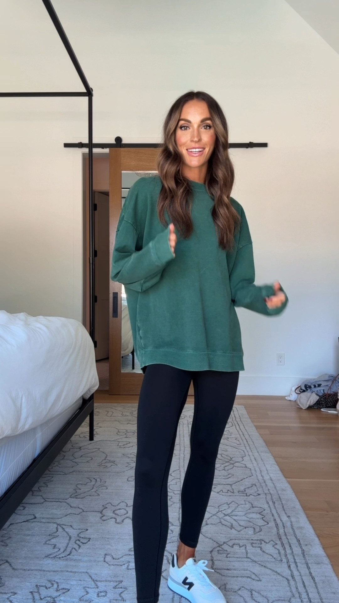 size l in sweatshirt 

#LTKFallSale