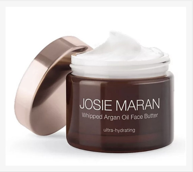 I love using Josie Maran argan oil products all over, but especially on my face. My skin feels amazing! This would be an amazing gift for any woman in your life! 

 #LTKGiftGuide #LTKFindsUnder100 #LTKBeauty