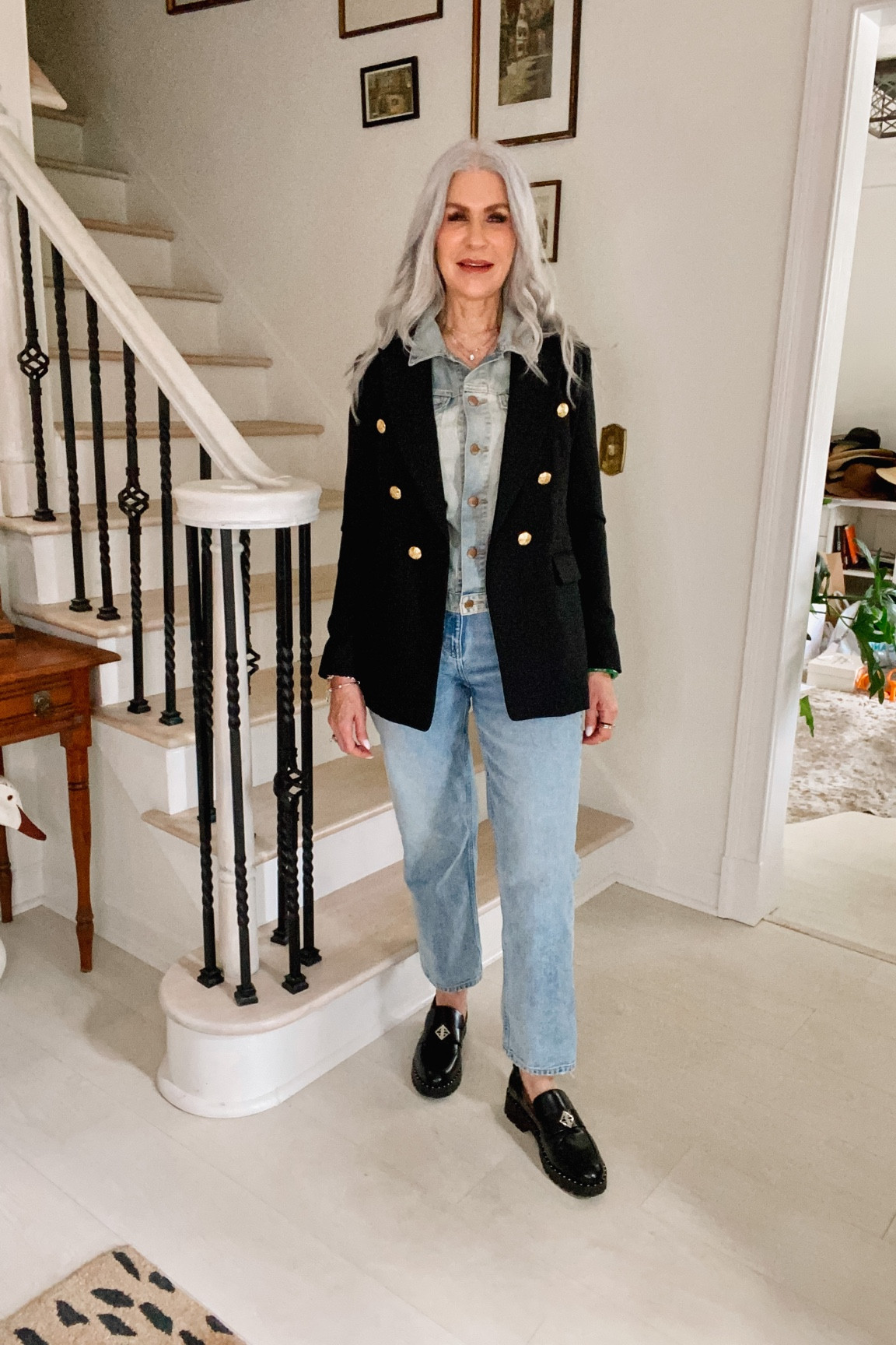 How to Wear a Black Blazer:

Concerts or Outdoor Events



#LTKSeasonal #LTKcurves #LTKstyletip