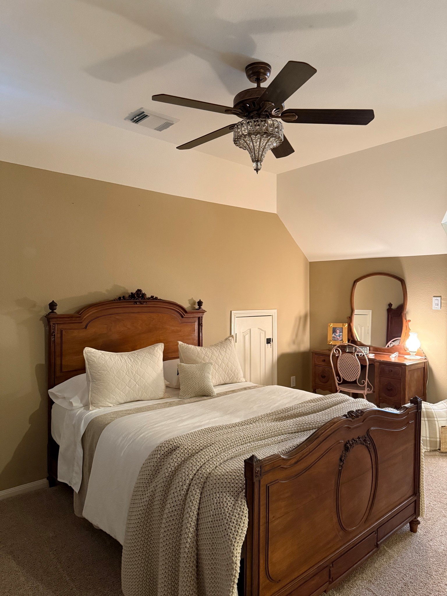 52inch Chandelier Ceiling Fan
Gorgeous Vintage Vibes, Beautiful Lighting, comes with remote and easy to install. 

#LTKHome