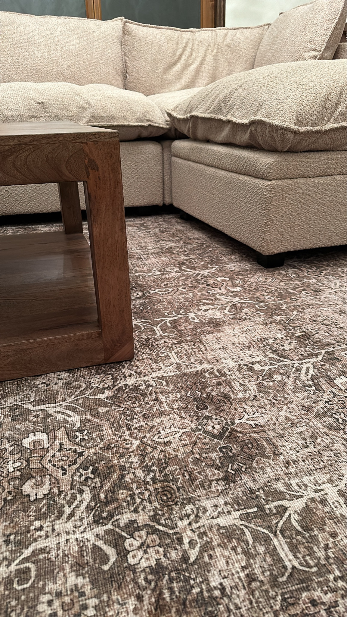 Prime day rug sale
Large area rug
Neutral
Olive brown
Taupe

#LTKxPrimeDay #LTKHome #LTKSaleAlert