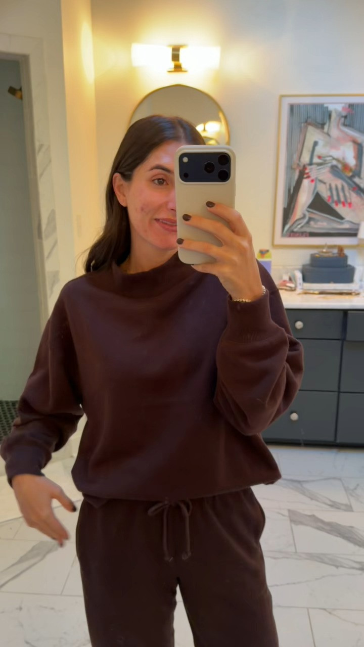 Abercrombie OOTD all on sale! It's the first chilly morning and these are perfect for fall and traveling!  

 #LTKSeasonal #LTKSaleAlert #LTKStyleTip