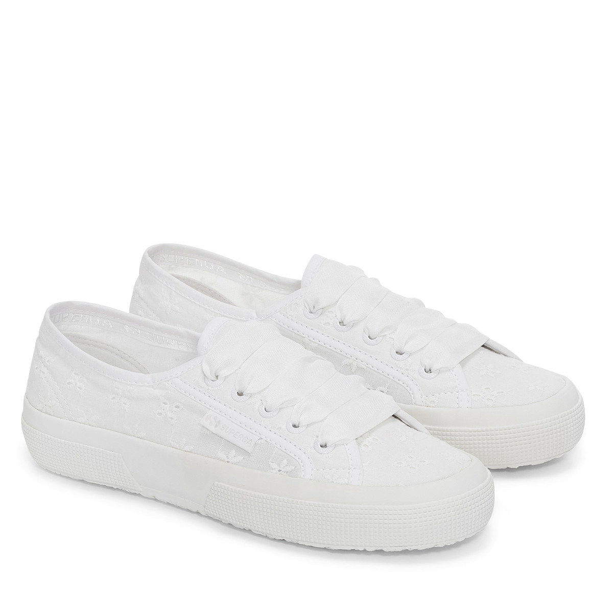 2750 FLOWER SANGALLO Total White | Superga (UK)