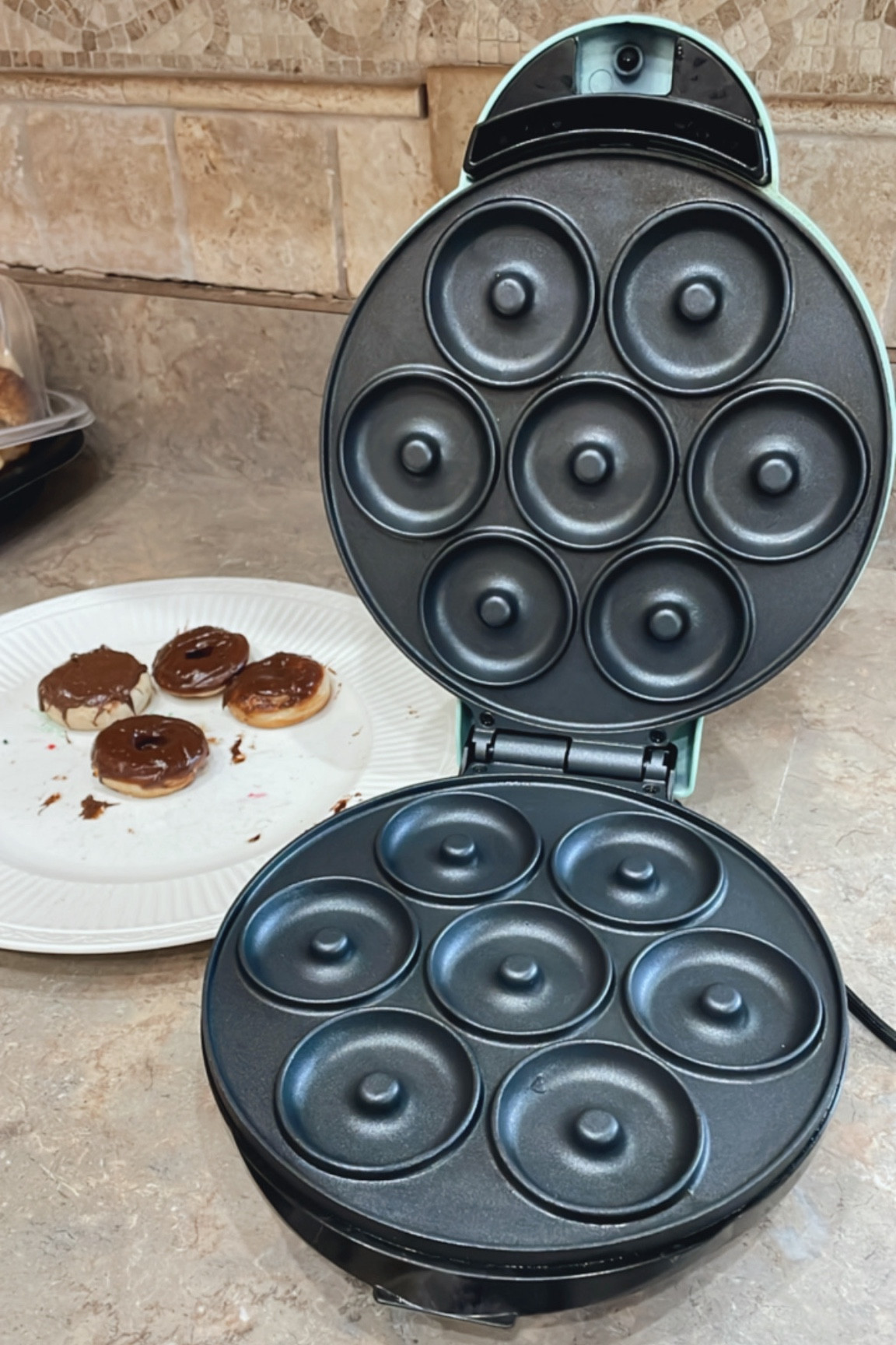 DASH donut maker

#LTKGiftGuide #LTKCyberWeek #LTKhome