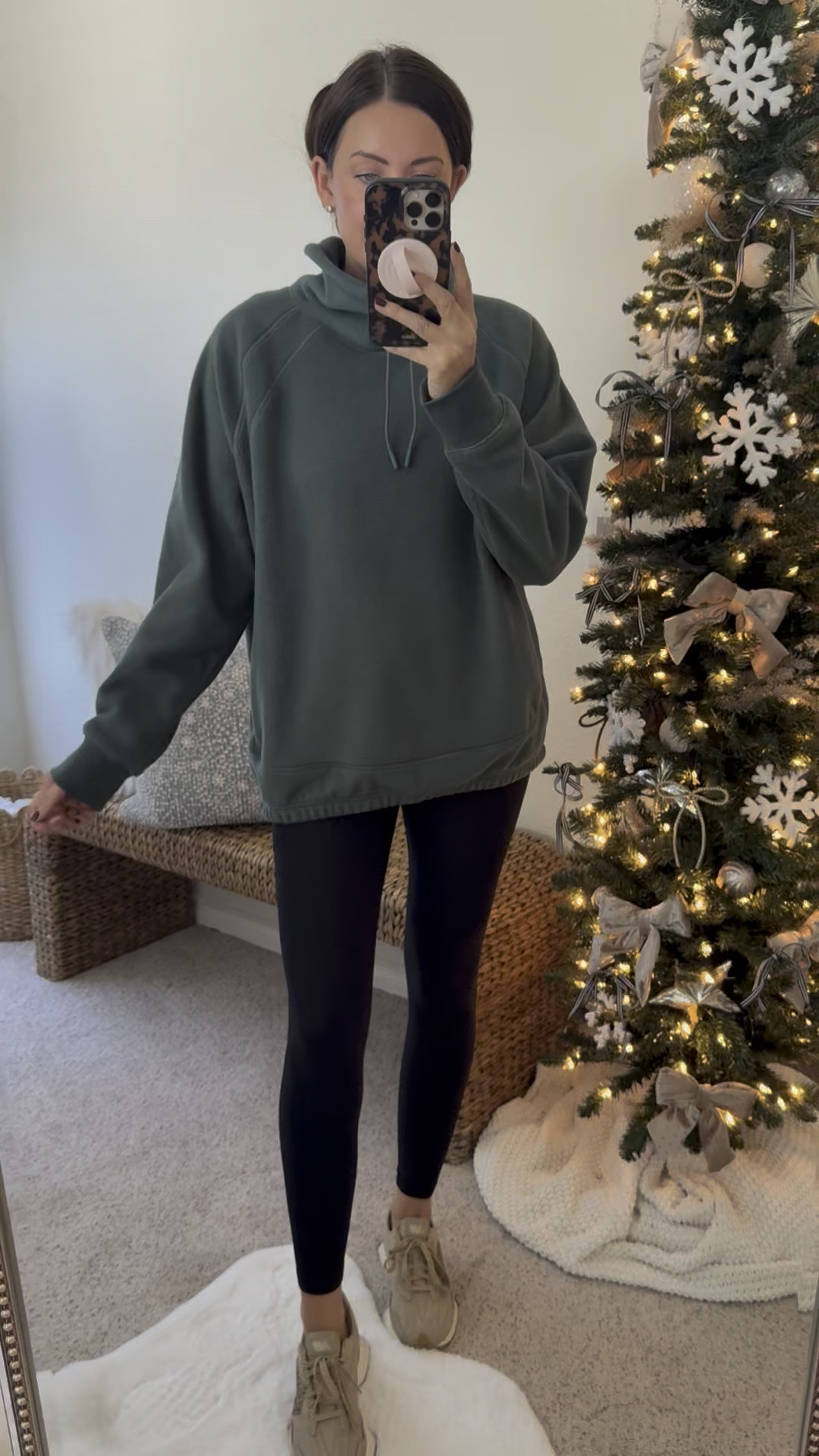 40% off old navy!!!
Wearing a small in fleece
Wearing a medium in leggings—same as leopard ones I’ve shared but in a ribbed texture—hold everything in! 


#LTKSeasonal #LTKSaleAlert #LTKFindsUnder50