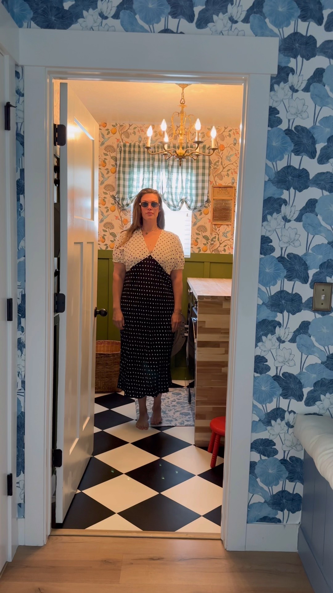 Amazon sunglasses! Comment SUNNIES to get the and use my exclusive
code KEMPSOJOS to save, all linked in my Amazon storefront! @sojosvision
#amazonsunglasses #sojos

#LTKStyleTip #LTKSaleAlert #LTKFindsUnder50