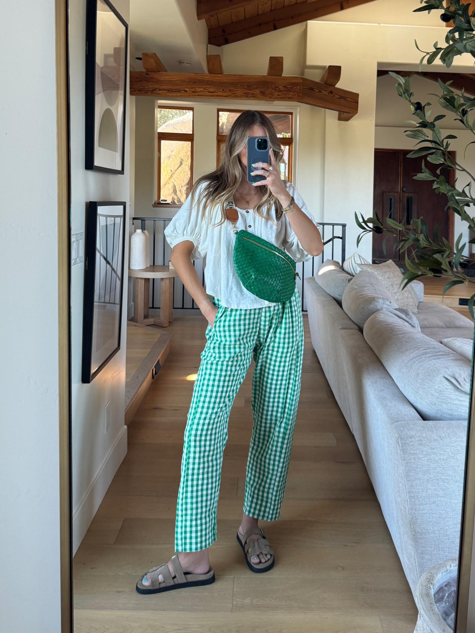 Pants linked on Amazon 