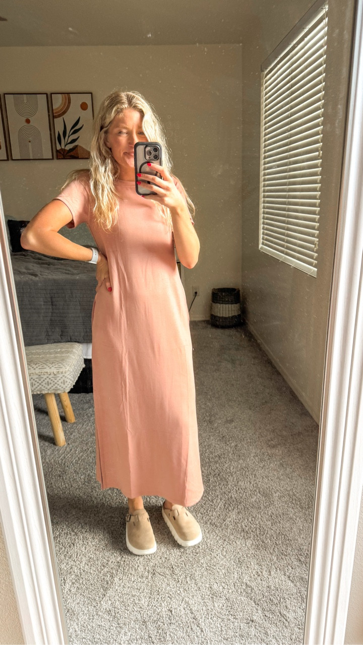 A dress you can style in or out of the classroom✨👏🏼

Wearing a small but could also fit XS 

#LTKWorkwear #LTKSaleAlert #LTKStyleTip