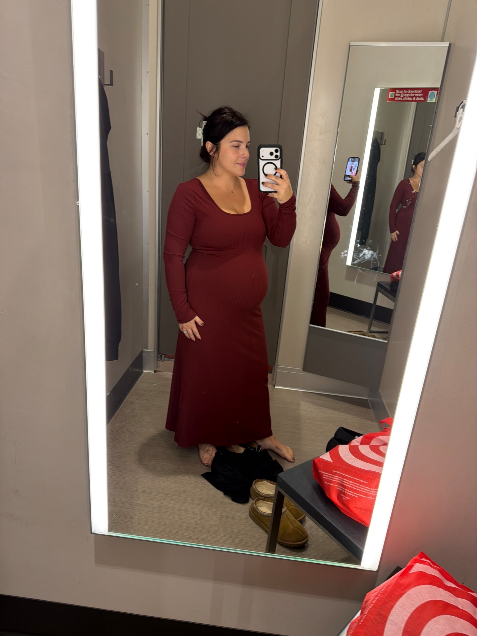Holiday / winter dress (belly friendly) on sale! I’m wearing a medium 

#LTKHoliday #LTKSaleAlert #LTKCyberWeek