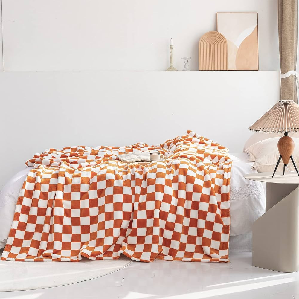 LOMAO Throw Blankets Flannel Blanket with Checkerboard Grid Pattern Soft Throw Blanket for Couch, Be | Amazon (US)
