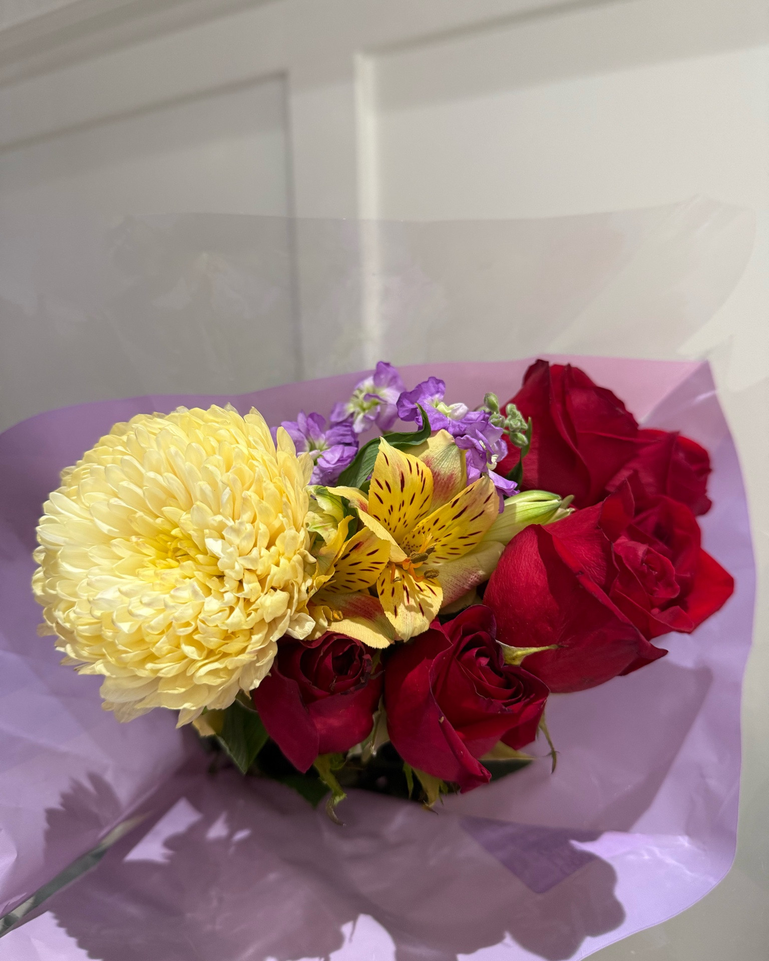 Happy Mother’s Day!!💝🌹☺️ Beautiful flower bouquets!!😍 I can’t take credit for picking them out because my husband got them for me and has multiple flowers that make this one special!!💐🥰 They have different flowers ready to give for Mother’s Day!!❤️🤩 For future occasions is a great idea!!😄

🚨20% off women’s clothing & accessories 


#LTKdayinmylife #LTKMothersDay #LTKSaleAlert