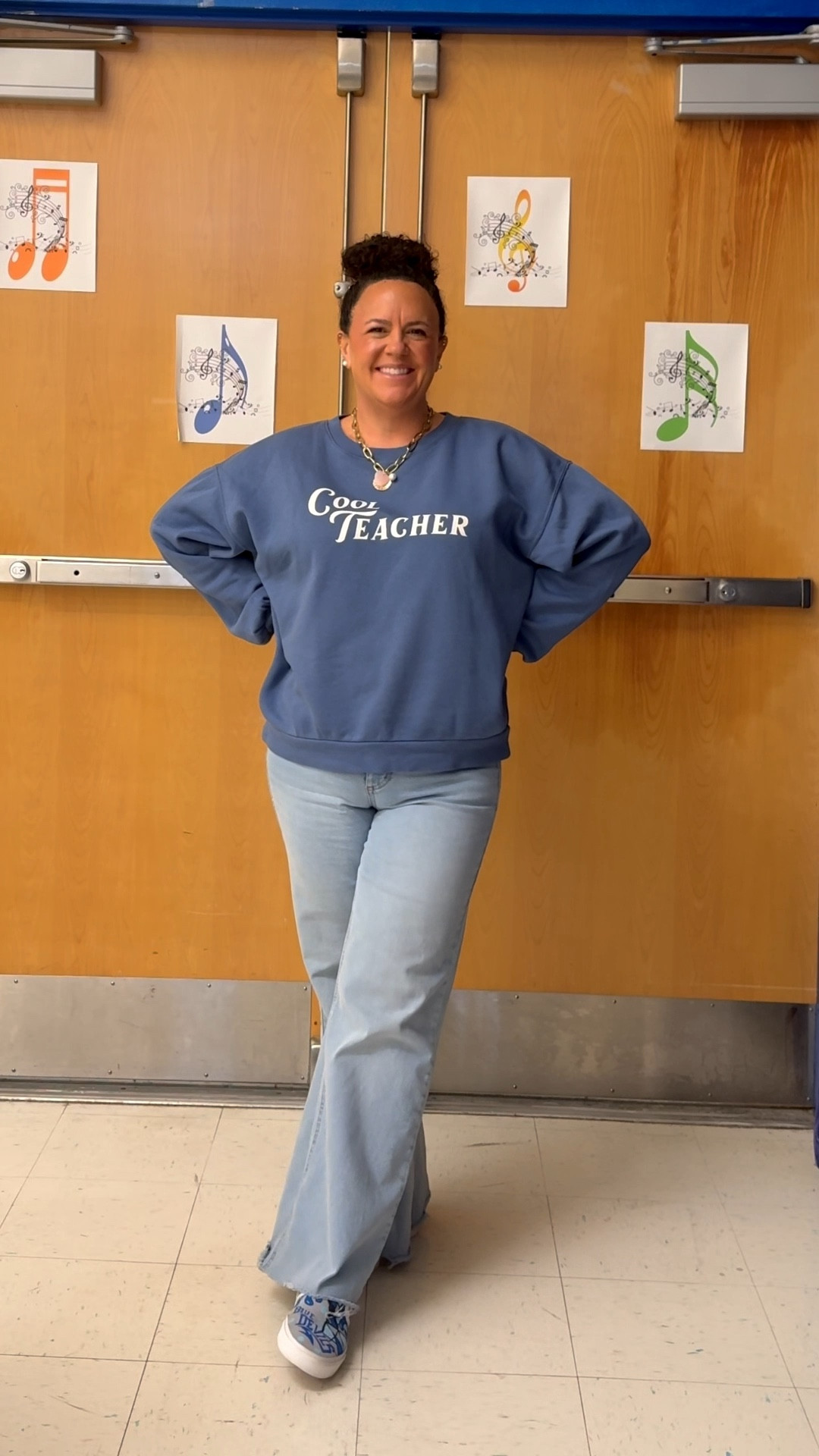 I’m 5’4, 171lbs
Sweatshirt: L
Jeans: 10 (I cut the length myself)


#LTKMidsize #LTKOver40 #LTKPetite