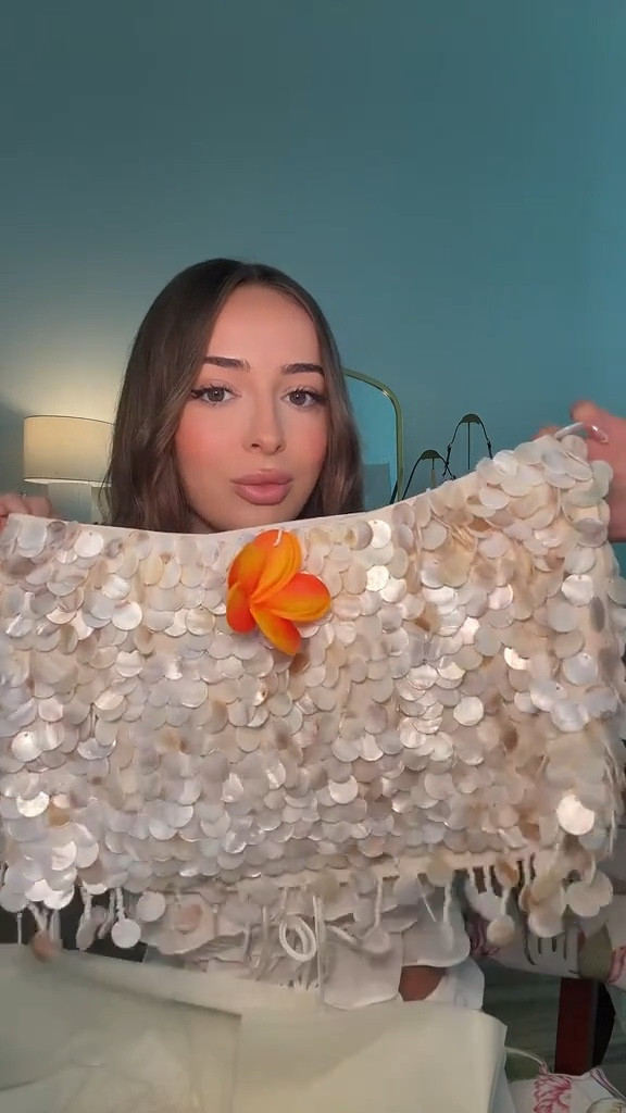 Shell skirt, going out fits, clothing haul

Actual fits (can’t link) 
Skirt and top: idáh uk
Dress: miss rosier 

#LTKStyleTip #LTKTravel #LTKSeasonal