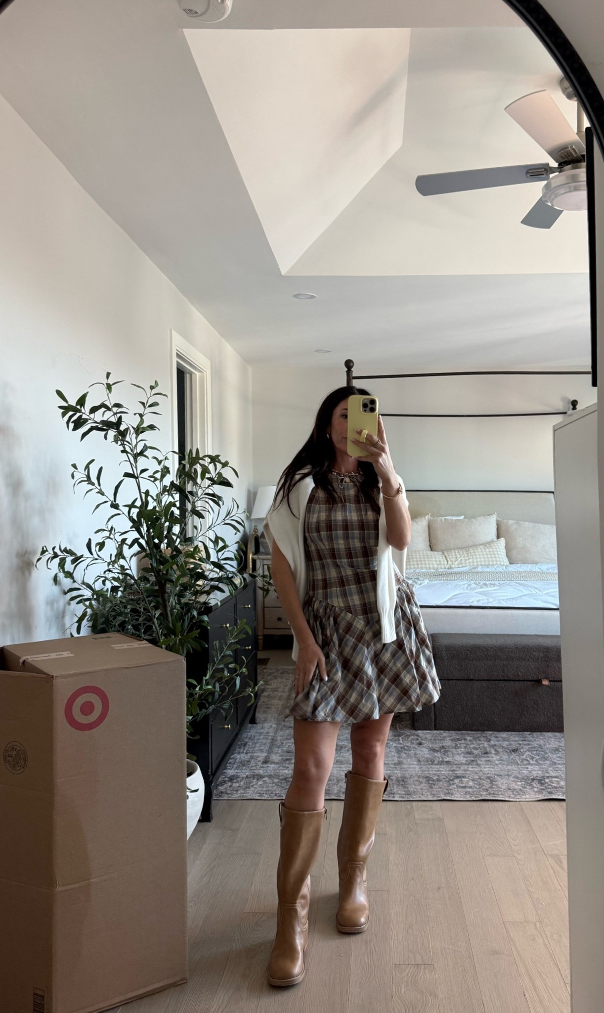 Can’t get over this plaid dress! It’s soo good

#LTKootd #LTKSeasonal