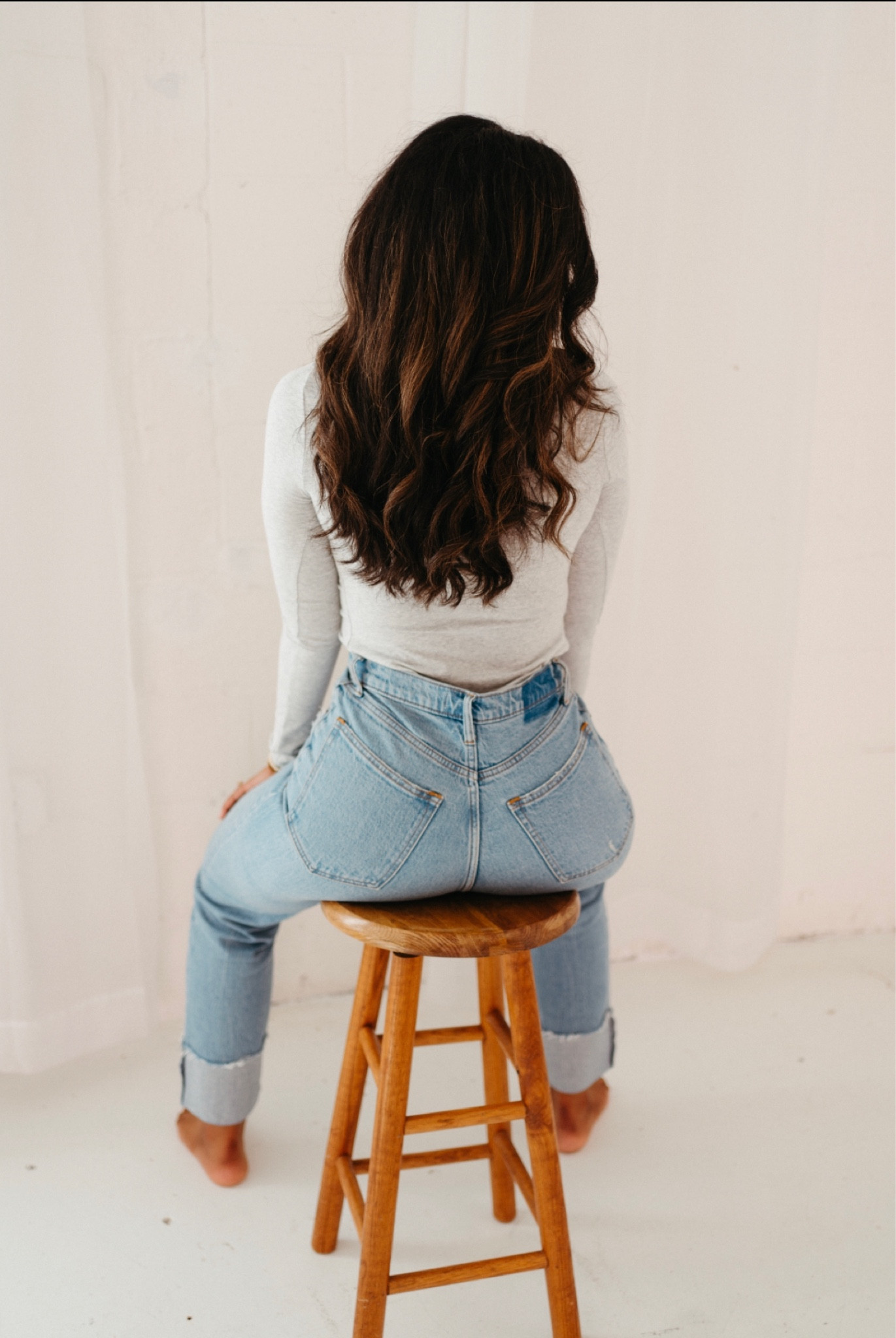 Abercrombie jeans! 90’s straight jeans- skims tee- neutral style! Curve love 28 long! Tee size medium - last day of LTk sale 

#LTKsalealert #LTKfindsunder100 #LTKfindsunder50