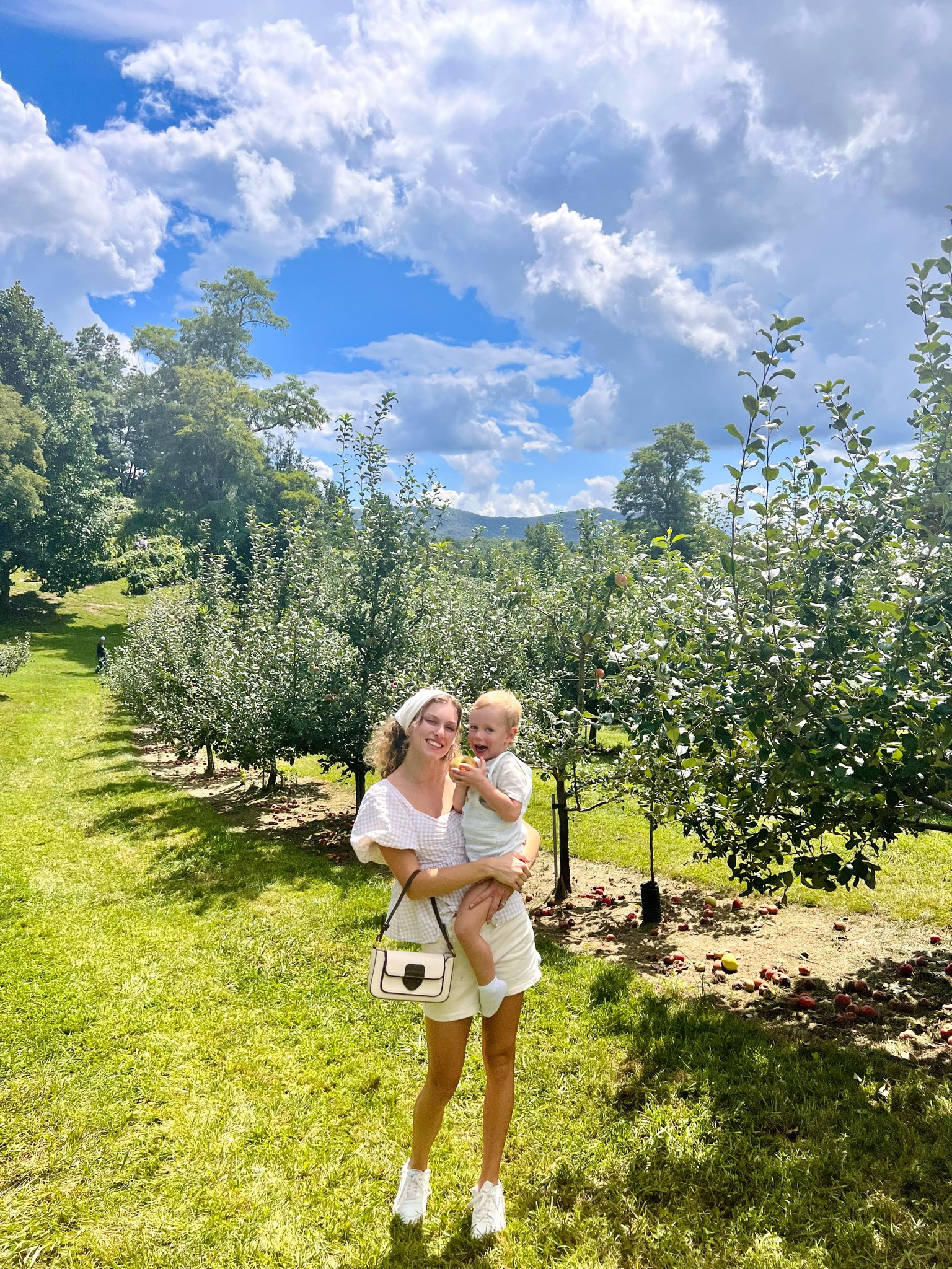 Fall family traditions start now! 🍂🤍 

#LTKSeasonal #LTKkids #LTKfamily