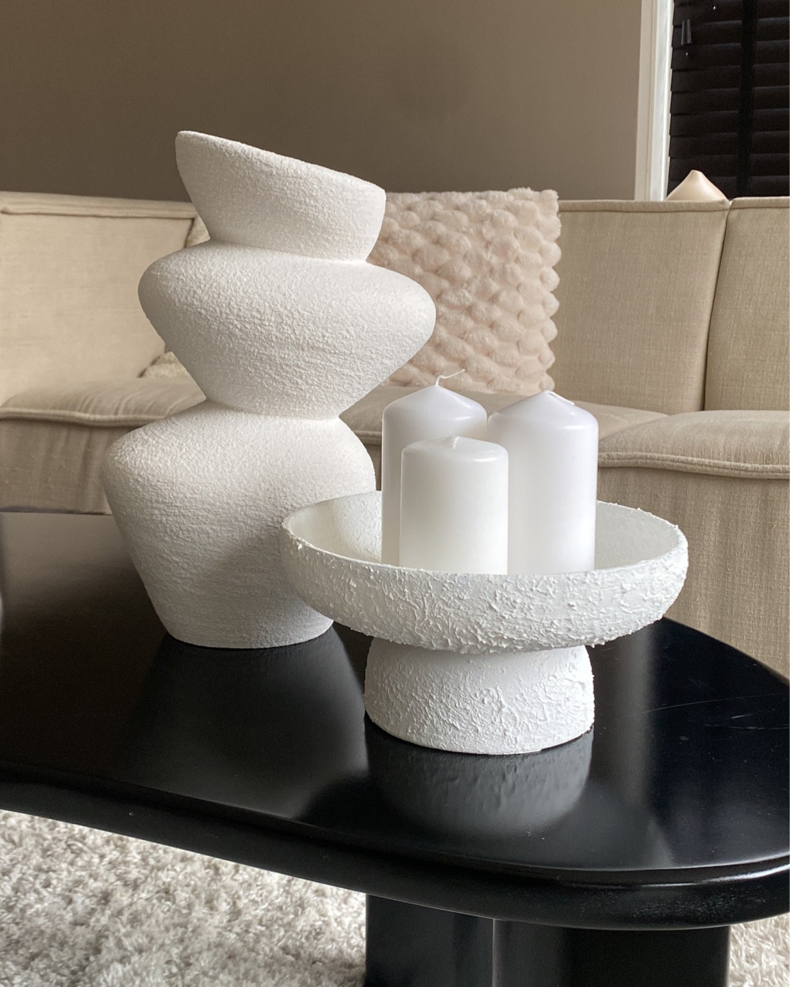 H&M VASE 

#LTKstyletip #LTKhome #LTKfindsunder50