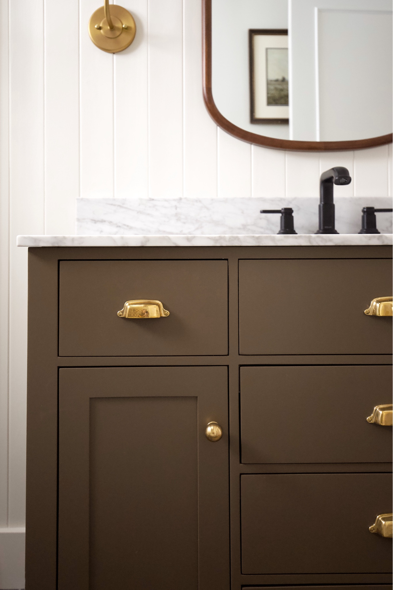 Vanity details! Unfortunately, it looks like this particular vanity is discontinued but I found a similar one. We modified it to make it custom to our bathroom and style 🤎 hardware that is linked is not the same but similar to what we used! 