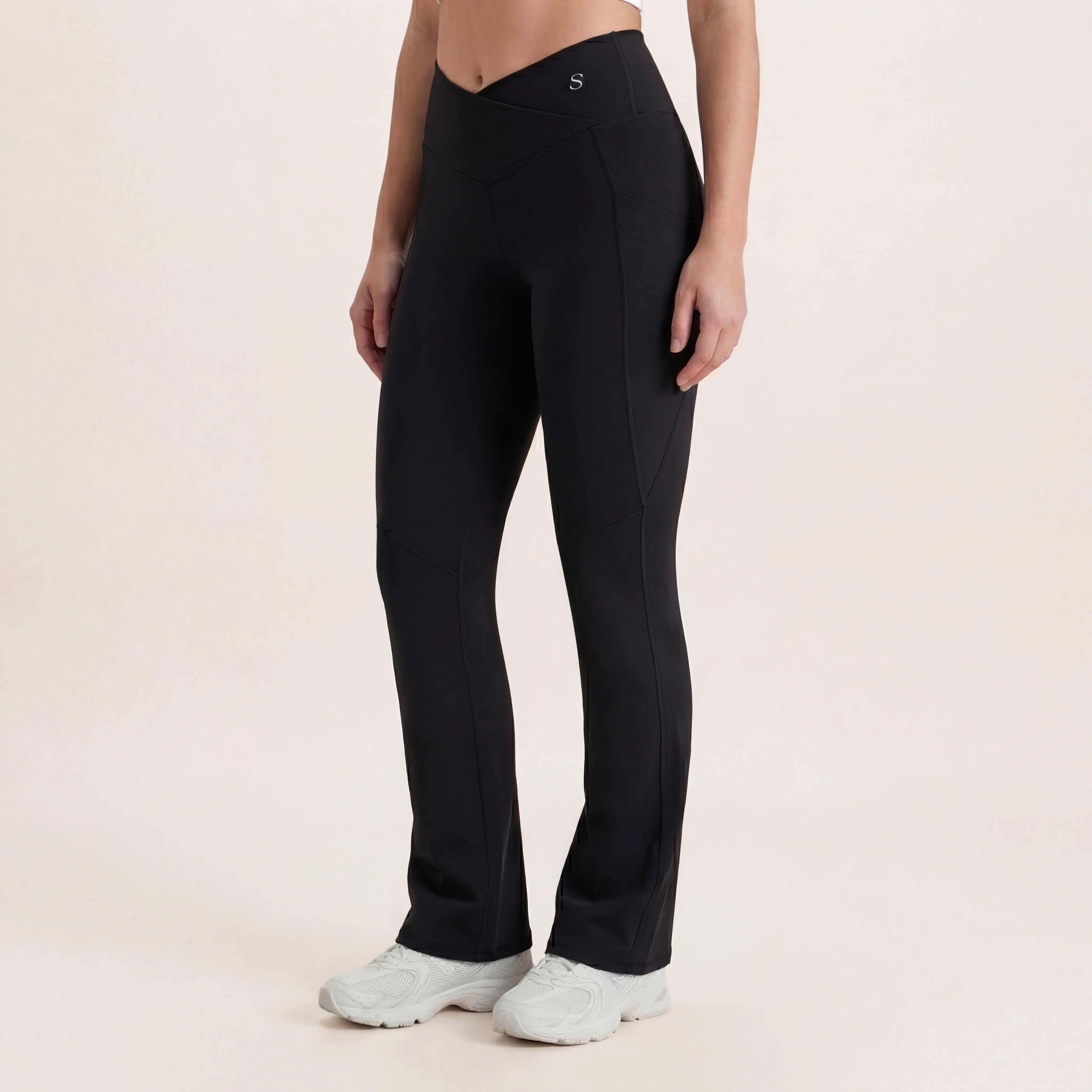 Flared Resistance Band Leggings | Skinnify