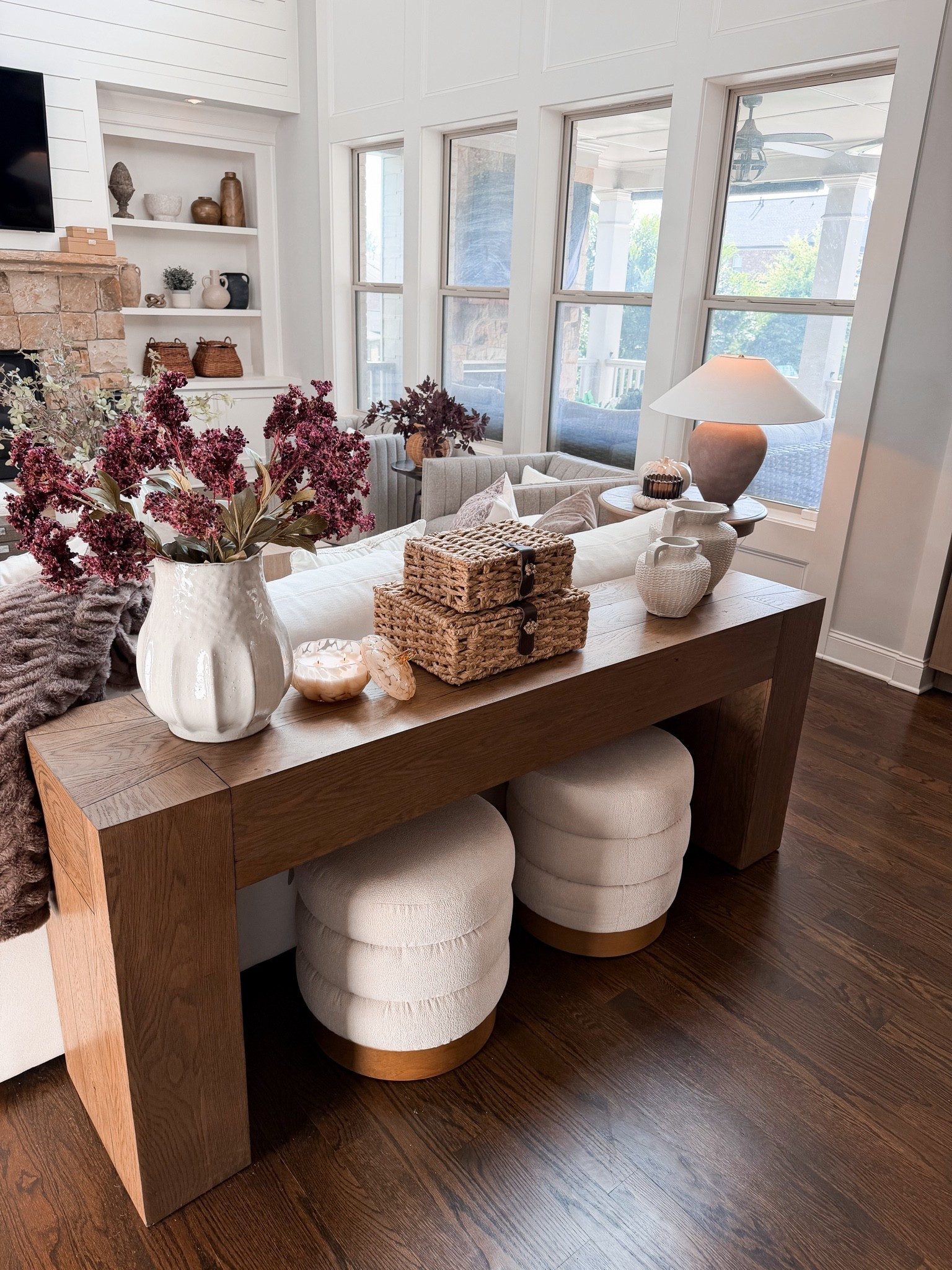 Sunday stills showing new fall decor making its way into our home 🤎🍂

#LTKHome #LTKSeasonal