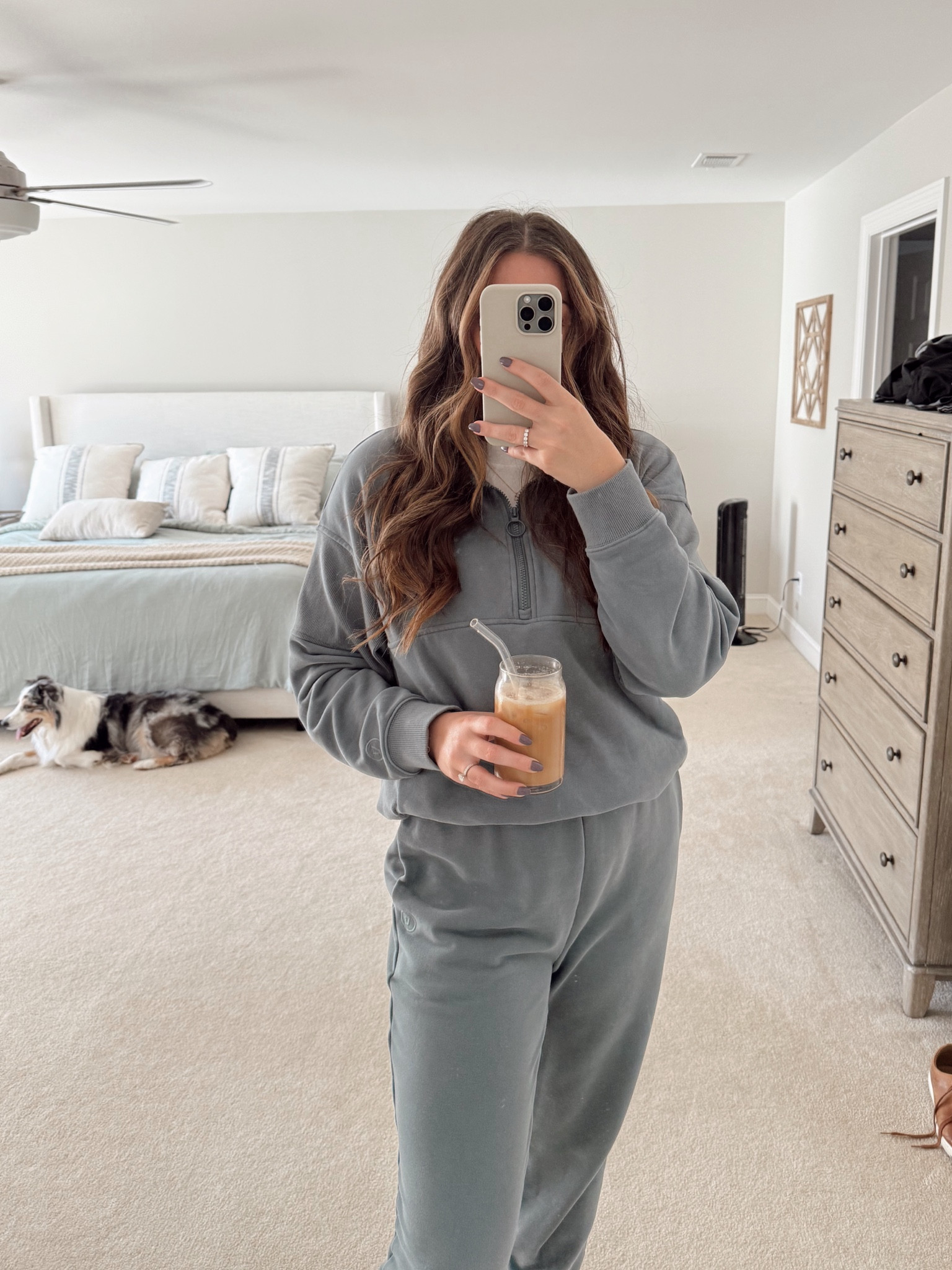 OOTD - can’t stop wearing this Vuori sweatsuit 

#LTKFindsUnder50 #LTKTravel #LTKStyleTip