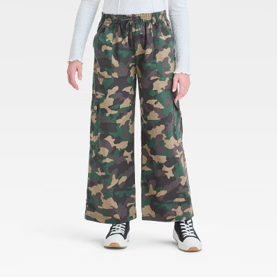 Girls' Twill Wide Leg Cargo Pants - art class™ Green M | Target