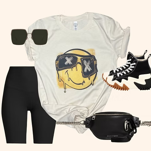 Hot Smile Graphic Tee (Vintage Feel) | Sassy Queen