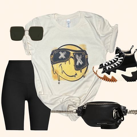 Hot Smile Graphic Tee (Vintage Feel) | Sassy Queen