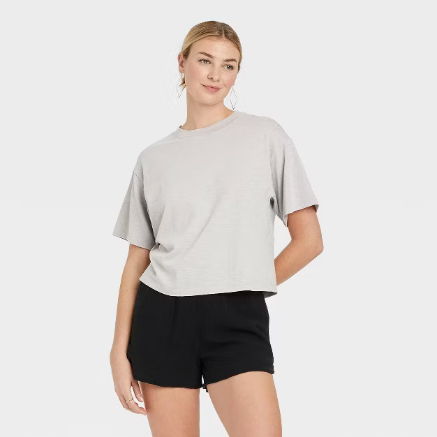 Women's Short Sleeve Boxy T-Shirt - Universal Thread™ | Target