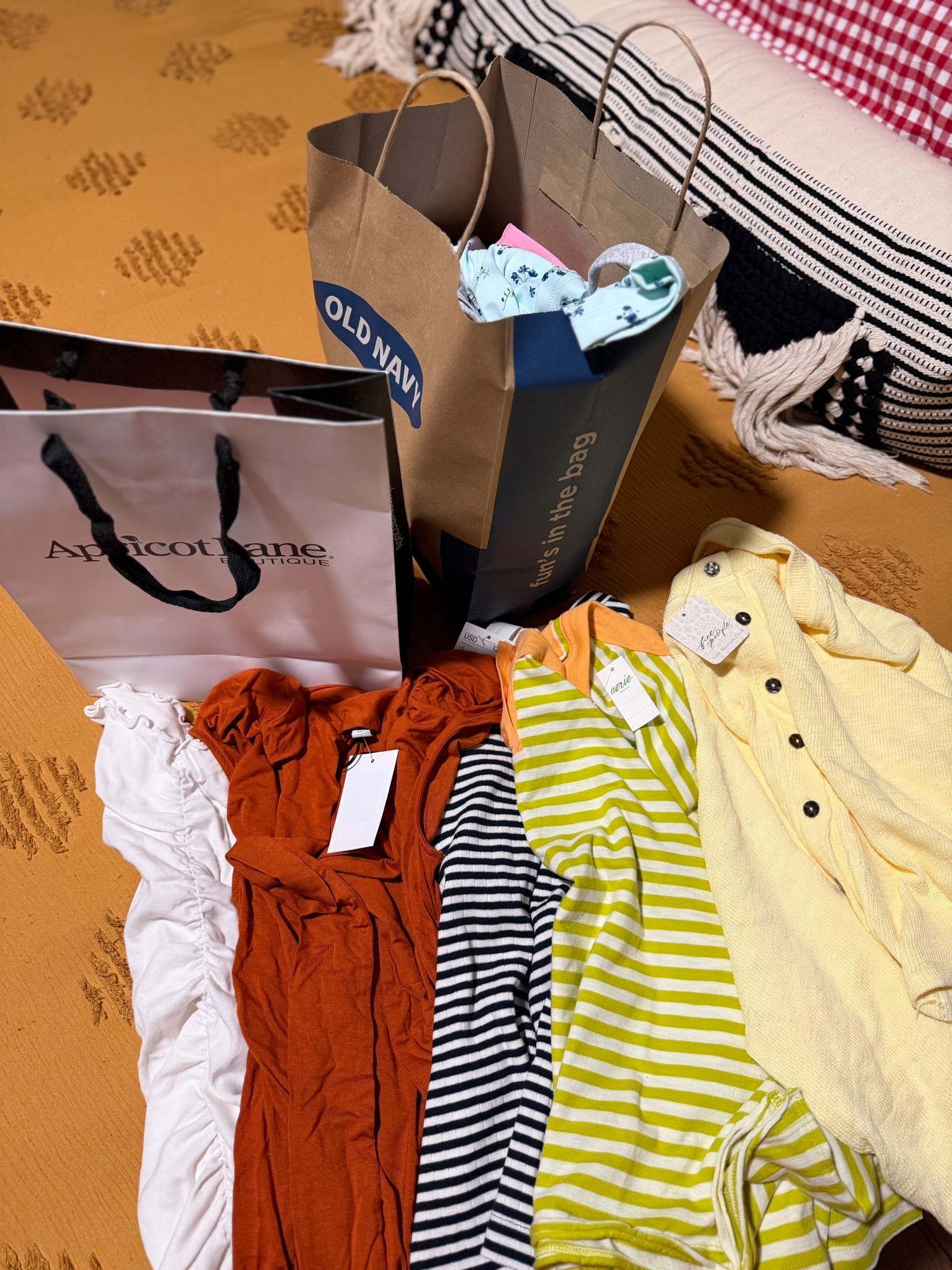 little Old Navy, H&M, Aerie haul! 

#LTKmomlife #LTKootd #LTKfitnessgoals