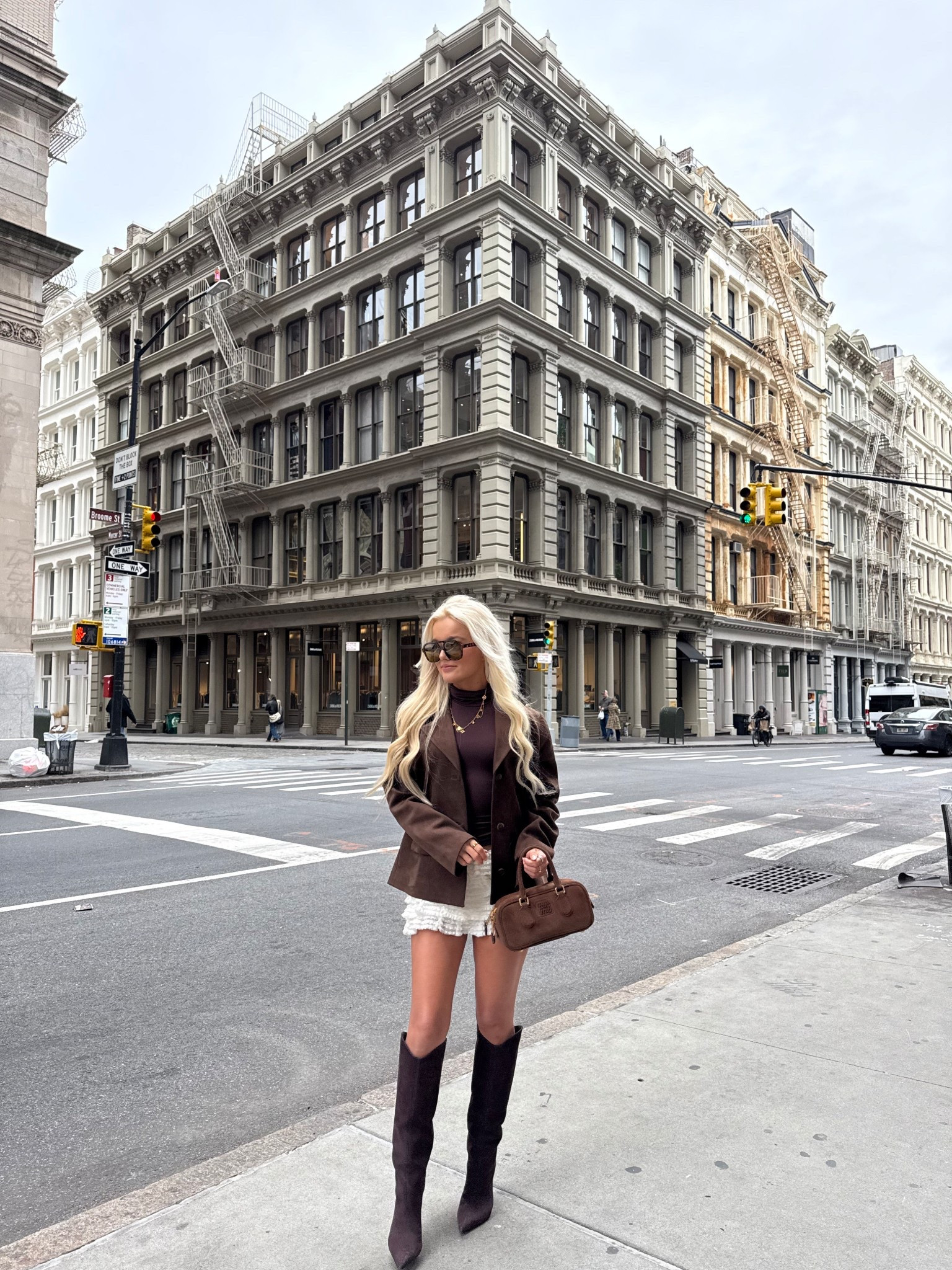 a nyc minute 🧸🚕

#LTKHalloween