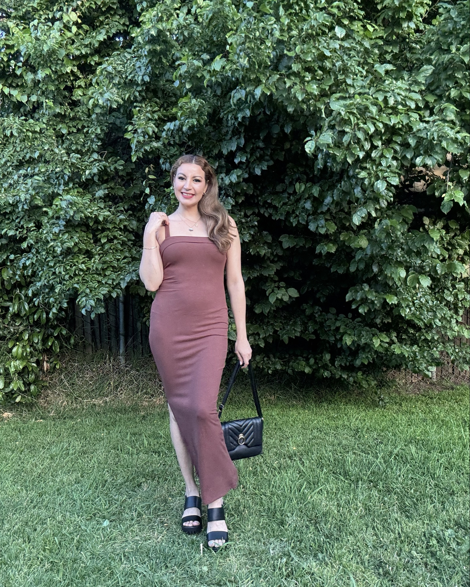 Summer Outfit

IHOT Vestido largo ajustado de verano 2024 para mujer, cuello cuadrado, sin mangas, abertura lateral, acanalado, vestido largo sin mangas.
Size:M

#LTKSummerSales #LTKBeauty #LTKStyleTip