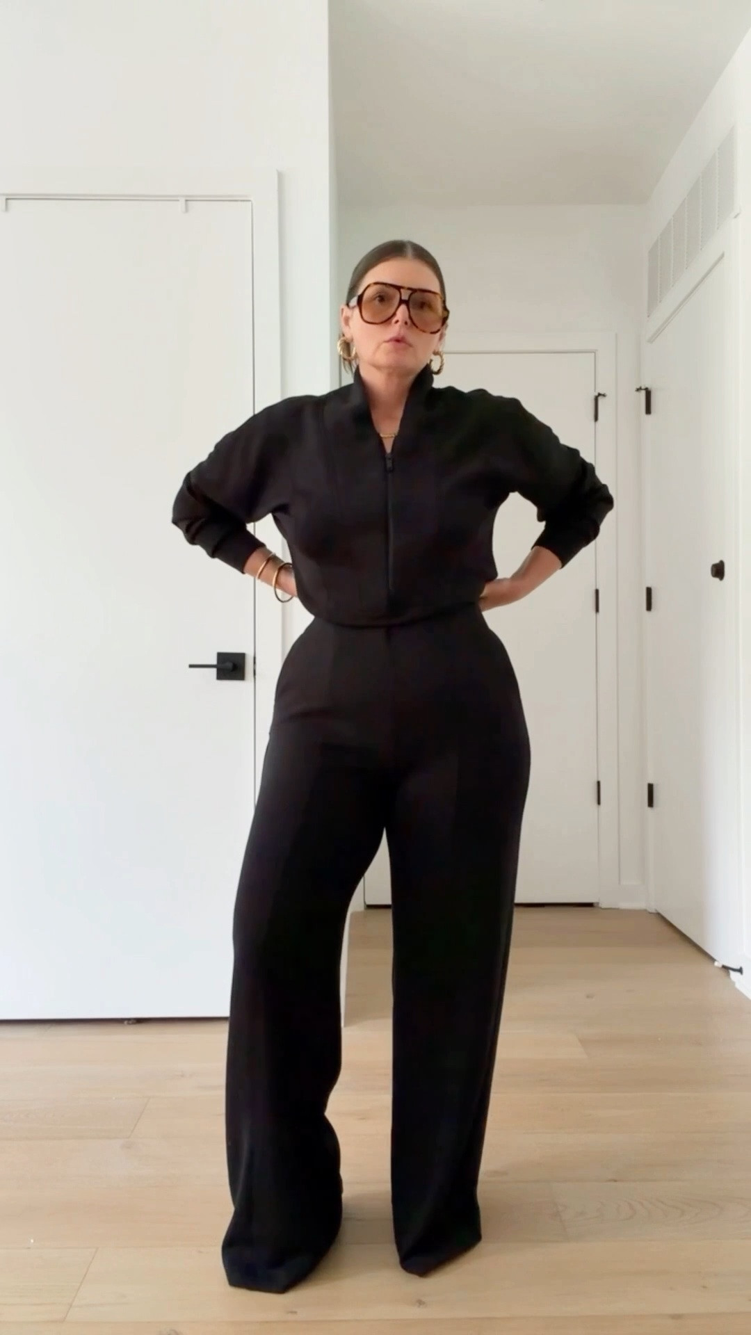 You know we love our @spanx AirEssentials jumpsuits and we have new styles just in time for Fall!

Fit is true size. Petite, regular & tall lengths available so all the girls are covered!

& the backside has an elastic band you can pull down to go potty. #spanxpartner