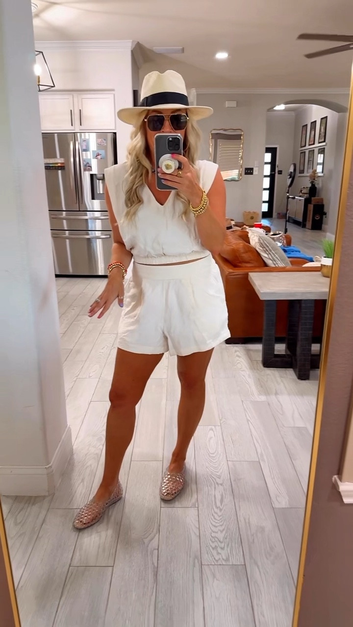Can we talk about how cute this purse is? But this gauze two piece set is BACK and even better. Love it, will be wearing all summer. Size medium in both

#LTKSeasonal #LTKStyleTip #LTKFindsUnder100