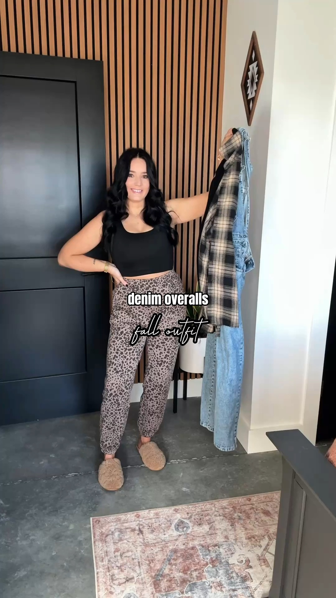 Low Effort Fall Outfit 🖤

Top - xs
Overalls - xs (could've also done a small though! wearing the powder blue color)
Flannel - small (could sized up one if you want a more oversized fit! wearing the khaki color)

*I cannot link my coral beaded bracelet, but it is from https://jackiemariejewelry.com/ 🖤

This is such a classic fall outfit for me! A super simple basic long sleeve top, some denim overalls and of course a flannel around the waist (flannels are a fall staple ok 👏🏼) Finished the look with my platform vans sneakers, some sunglasses & my Carhartt beanie! 



#LTKStyleTip #LTKFindsUnder50 #LTKFindsUnder100