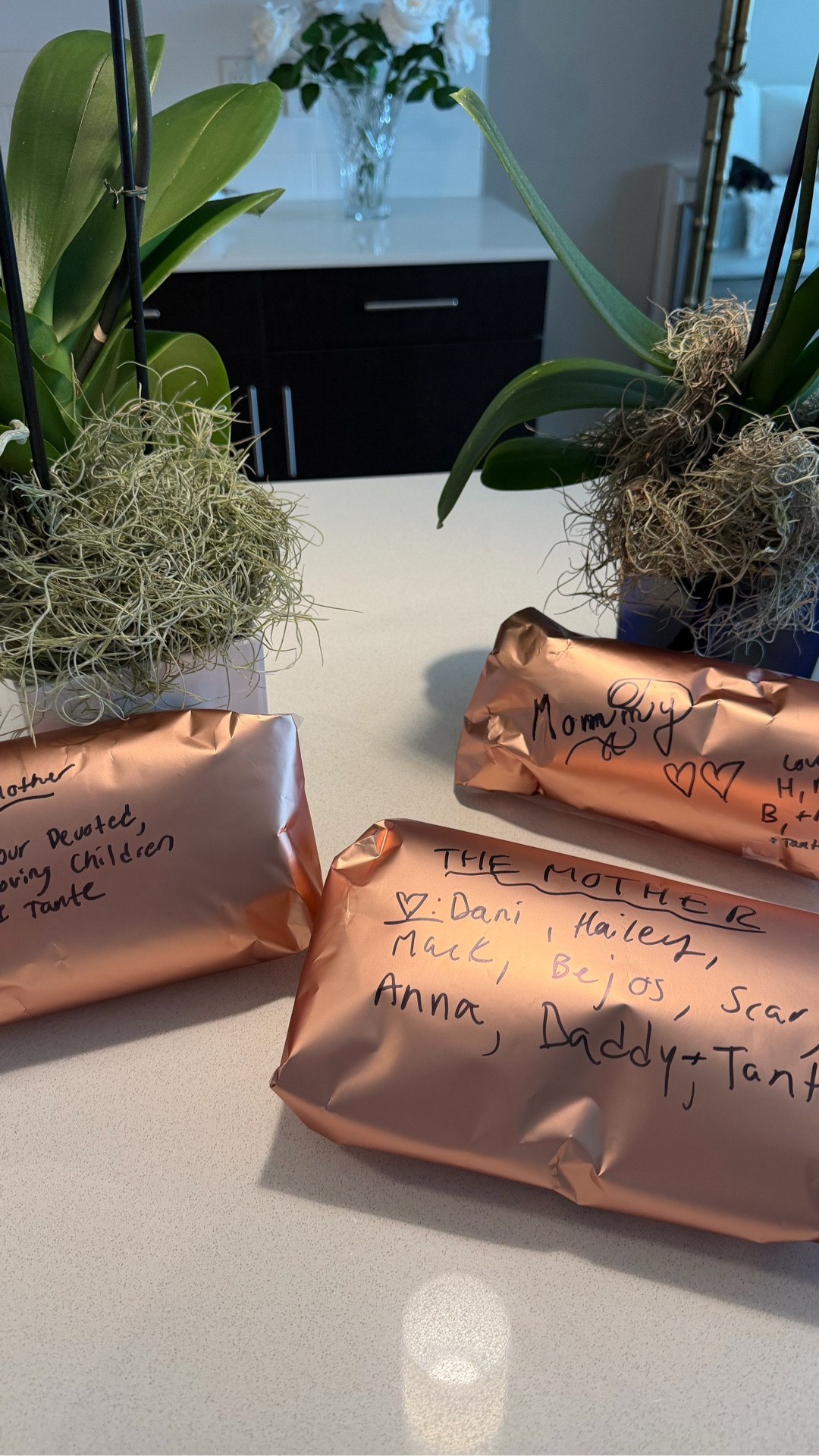 Looking for the perfect wrapping paper to match your gifts? My go-to choice for the special Christmas gift list people in my life! I love this Rose Gold Matte Paper. It's perfect for Christmas, Mother's Day , birthday, and ALL occasions. I'm obsessed with the look! Ltk holiday and LTK gift guide must have her wrapping sheet gifts for your beautiful gifts! Also tag is my Vera Bradley machine wash duffel tote. Great for Travel! LTK Travel must have!

#LTKGiftGuide #LTKHoliday #LTKTravel