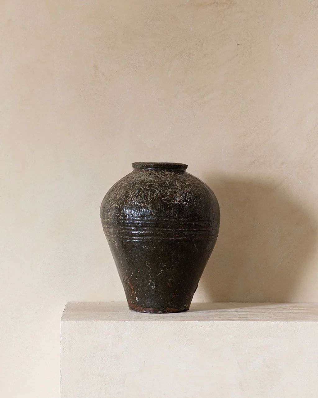 Vintage Line Detailed Vase | McGee & Co.