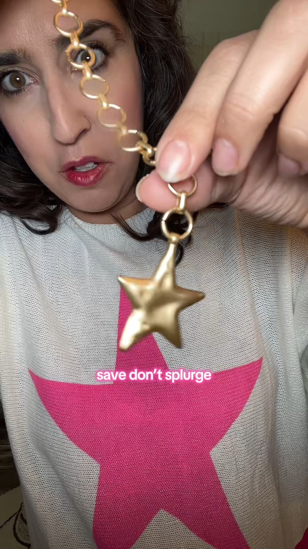 Chain necklace
Gold star necklace 
Gold necklace 