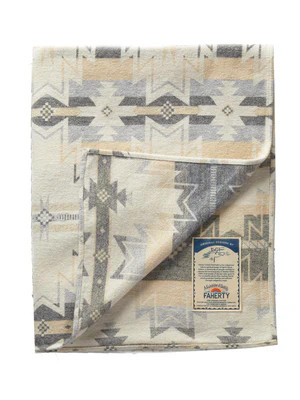 Doug Good Feather Adirondack Blanket | Faherty