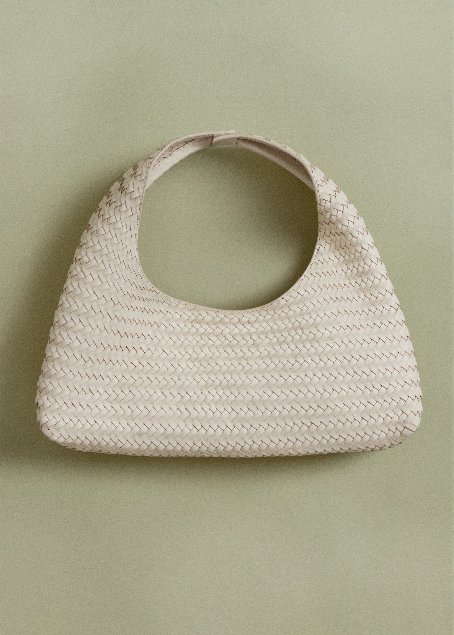 Braided leather handbag - Women | MANGO United Kingdom | MANGO (UK)